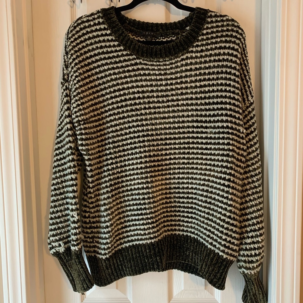 Green and white CHENILLE Sweater, medium